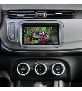 Video su autoradio Android Alfa Romeo Giulietta