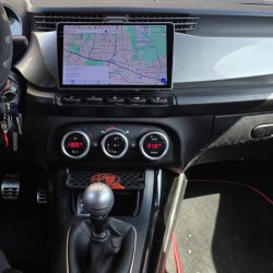 Navigazione GPS su monitor Android Alfa Romeo Giulietta