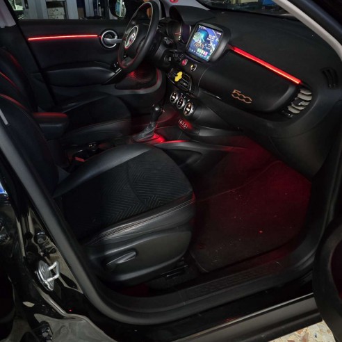 Ambient Light multicolore Fiat 500X – cruscotto e porte illuminati in rosso